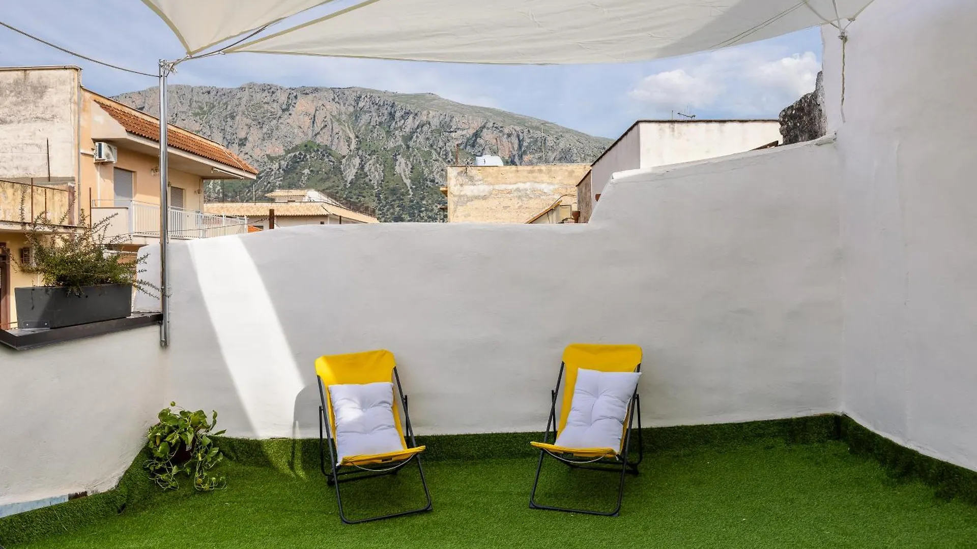 Madre Terra Airport Rooms And Suites Terrasini