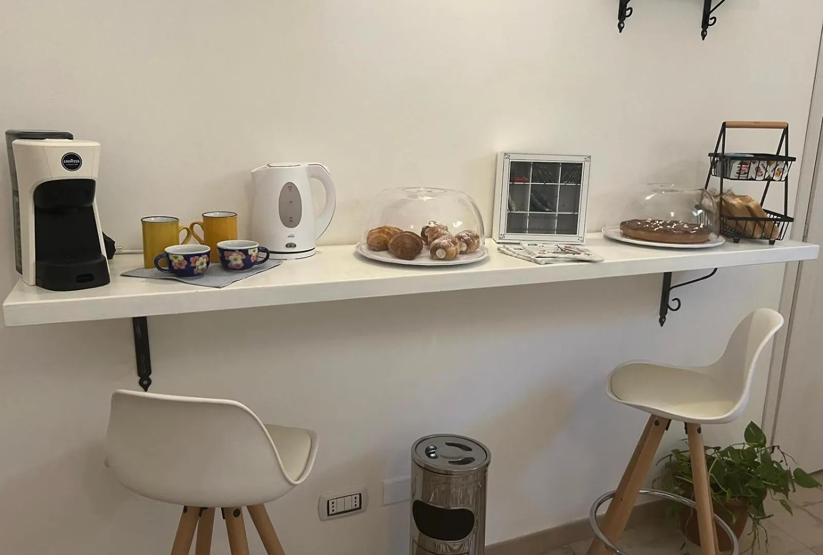 Madre Terra Apartment & Rooms Terrasini 0*,  Italy